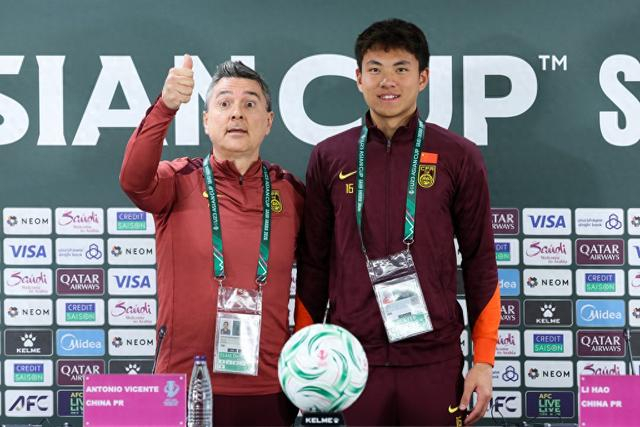 体坛联播｜U23国足今晚冲击亚洲杯四强，曼城签下格伊|里尔|乌斯曼·登贝莱|中国队|中国男足|U23亚洲杯_新浪体育_新浪新闻