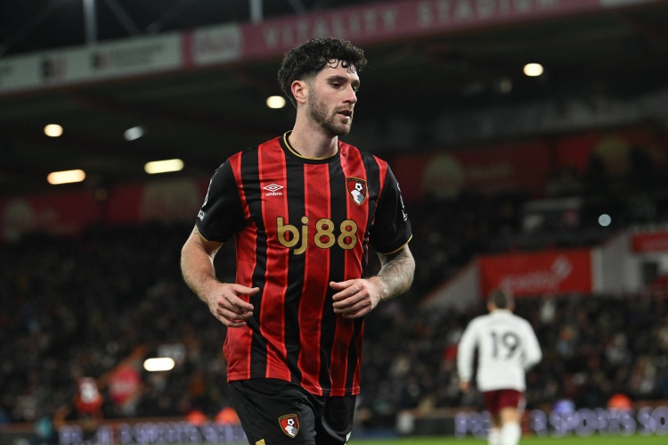 九游体育-记者:尤文已向塞内西提交报价,球员还收到多特、巴萨等队报价